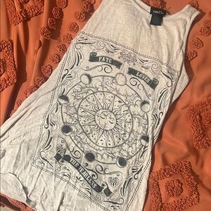 Rue21 White Graphic Tank Top